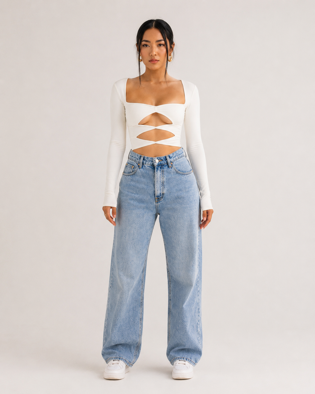 Jamila - Witte Crop Top Met Cut-Out Details