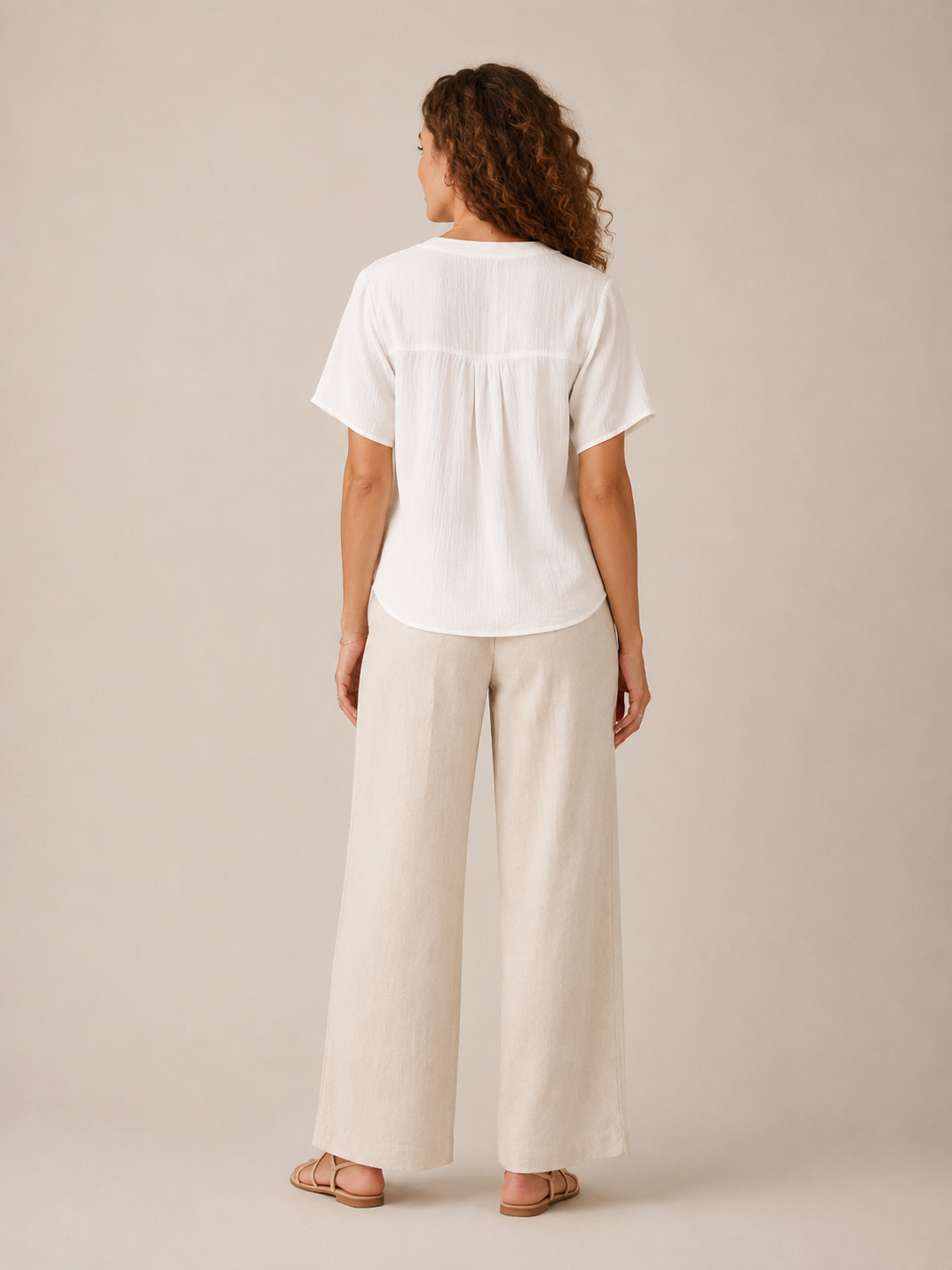 Solévia - Dames Blouse Met Kanten V-hals En Knoopsluiting