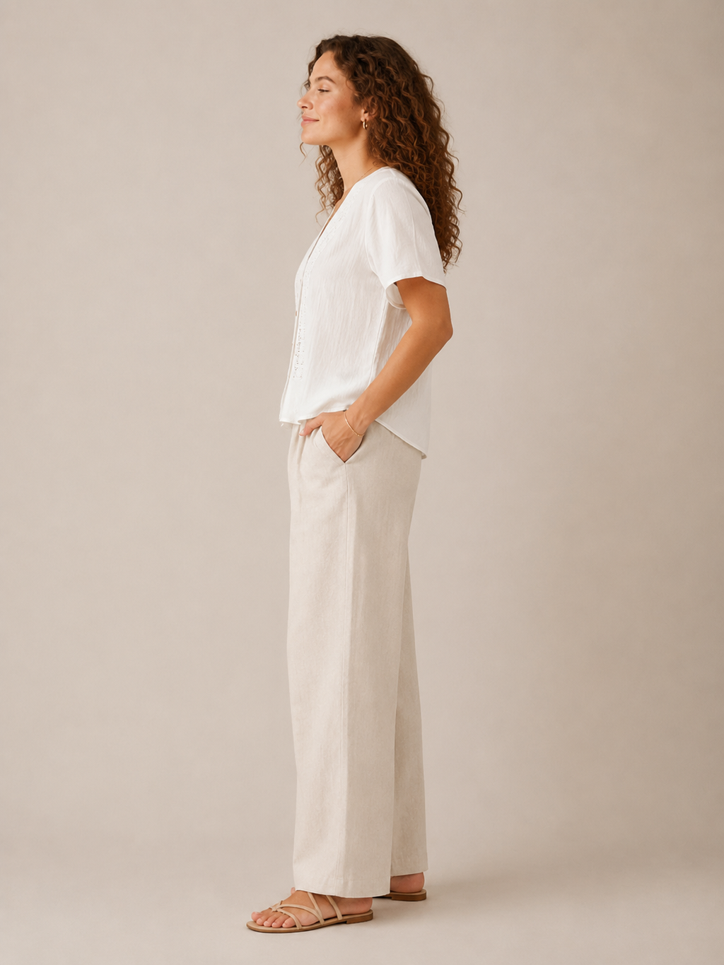 Solévia - Dames Blouse Met Kanten V-hals En Knoopsluiting