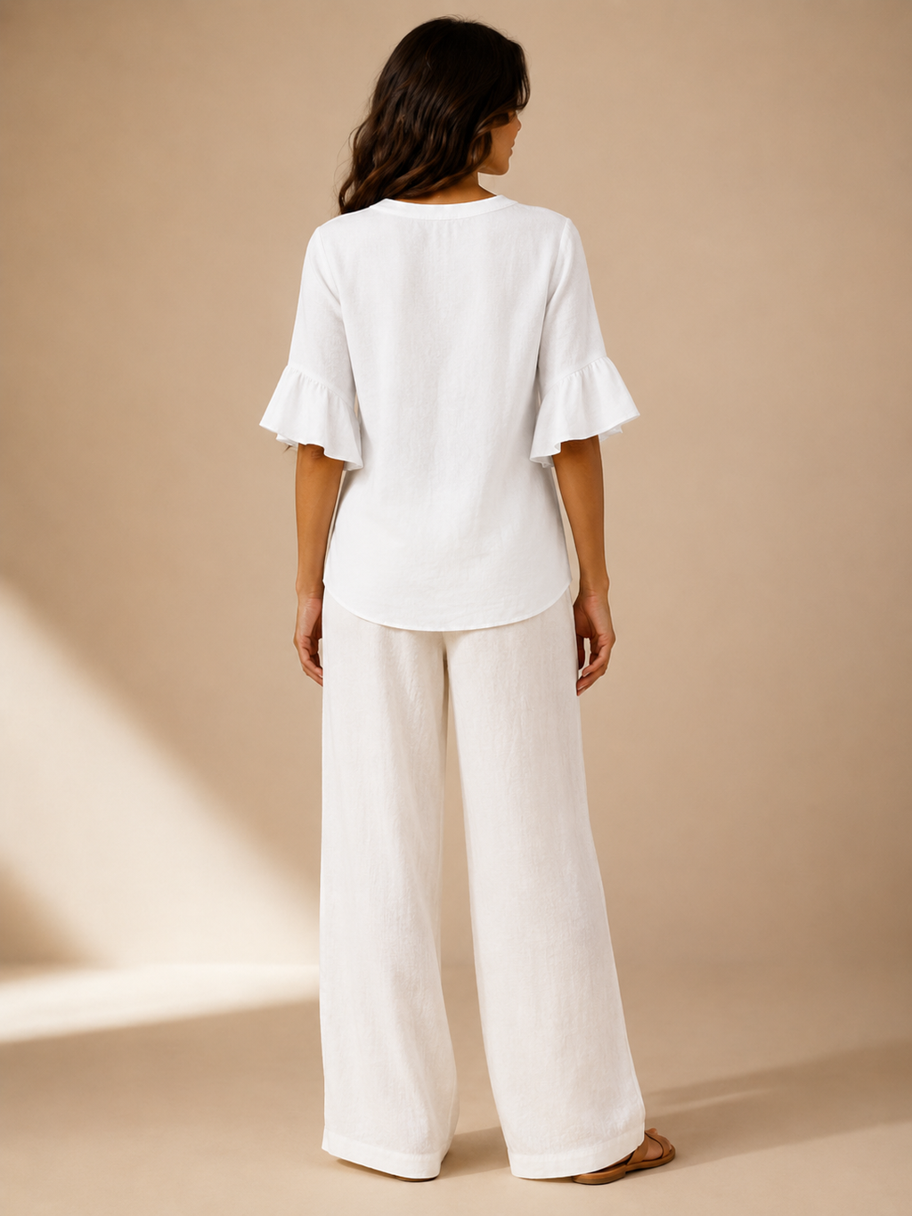 Sabrienne - Dames Blouse Met Split-hals En Uitlopende Mouwen