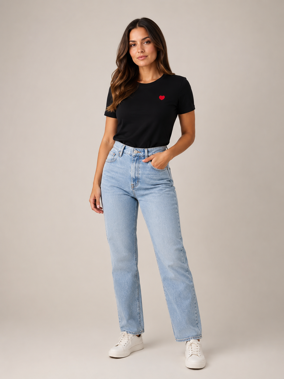 Julina - T-Shirt Met Hartdetail En Ronde Hals