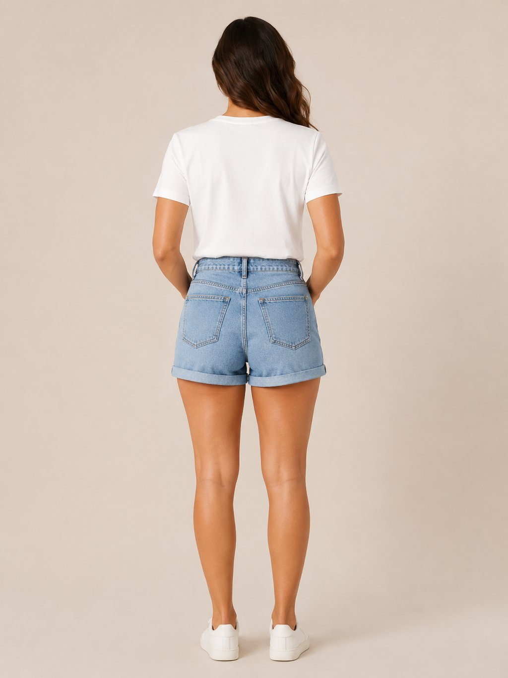 Julina - T-Shirt Met Hartdetail En Ronde Hals