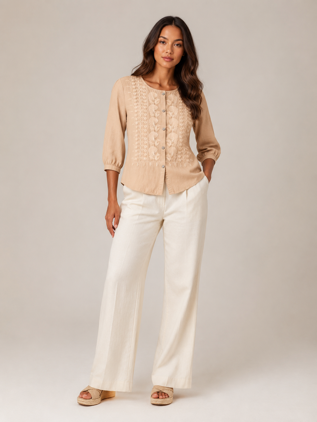 Sorevella - Dames Blouse Met Borduurdetails En Knoopsluiting