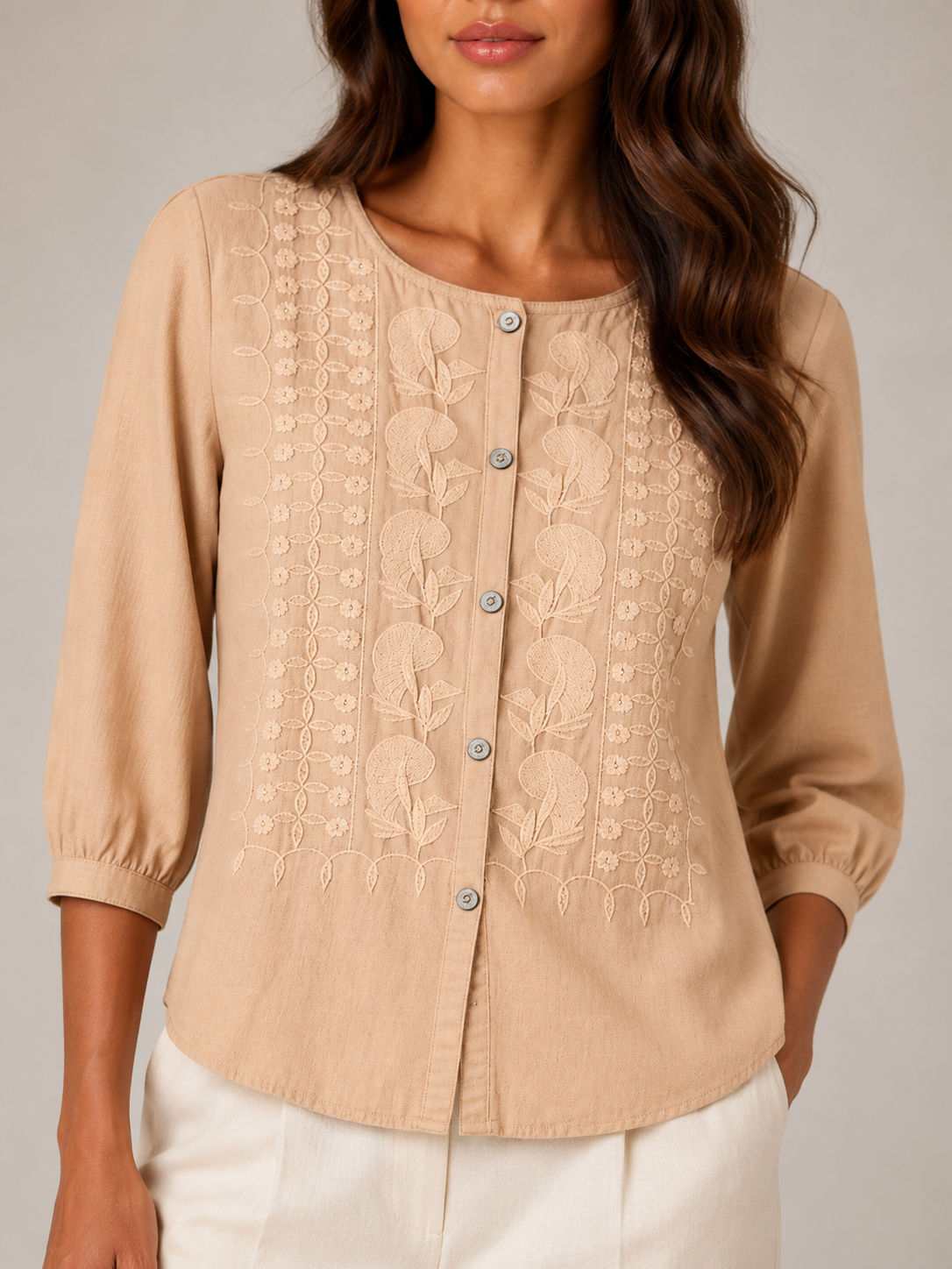 Sorevella - Dames Blouse Met Borduurdetails En Knoopsluiting