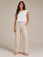 Savarine - Dames Blouse Met Kanten Halslijn En Schouderdetails