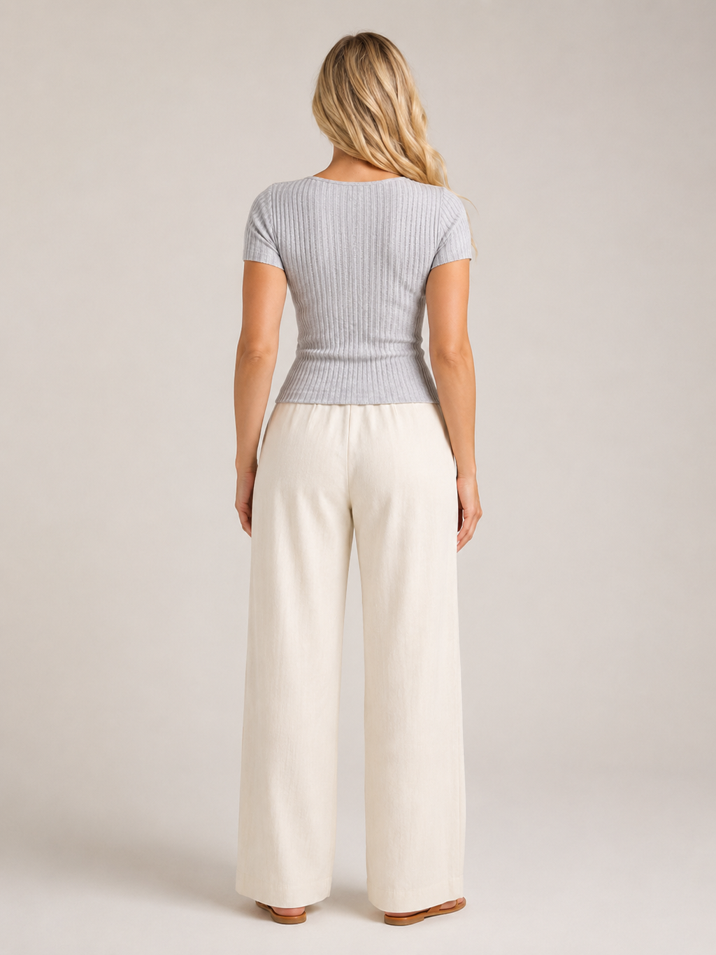 Sabréline - Dames Ribtop Met Vierkante Hals En Knoopdetail