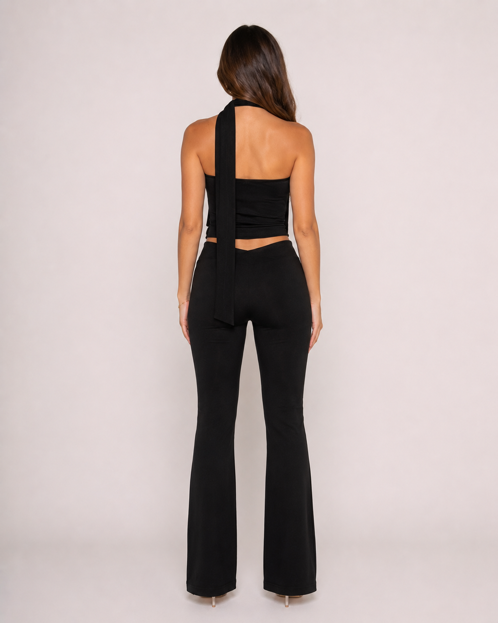 Jorina - Haltertop Met Asymmetrische Nekband