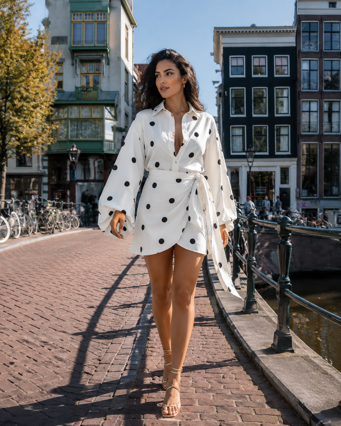 Nadile - Crème Dames Blouse Met Stippenprint En Kraag
