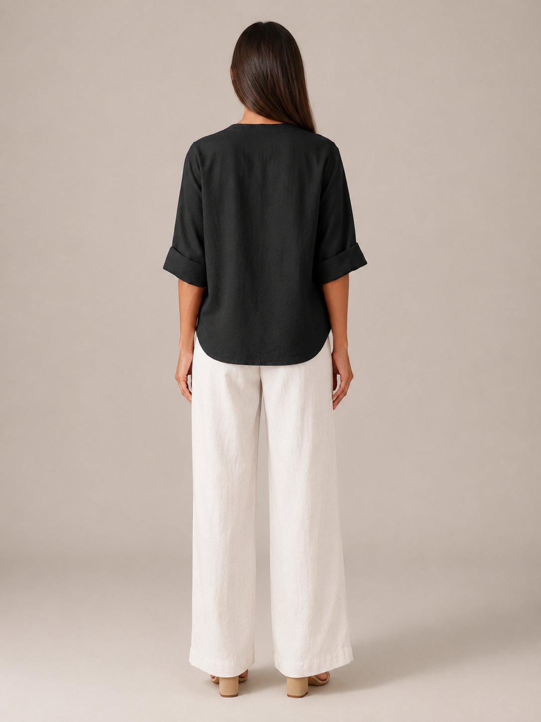 Sévrelle - Dames Blouse Met Split-hals En Grote Knopen