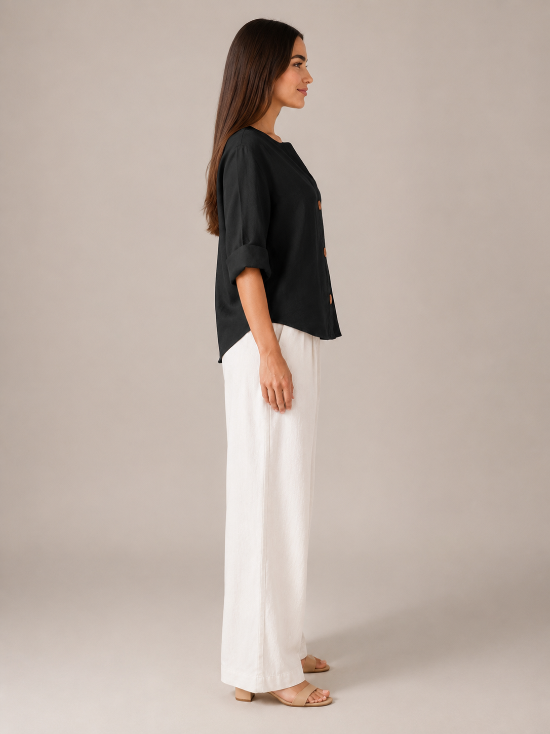 Sévrelle - Dames Blouse Met Split-hals En Grote Knopen