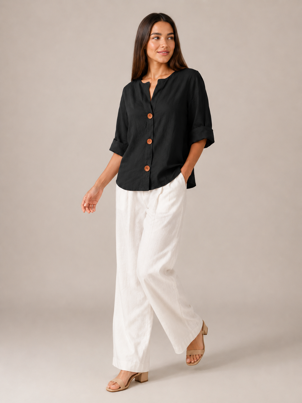 Sévrelle - Dames Blouse Met Split-hals En Grote Knopen