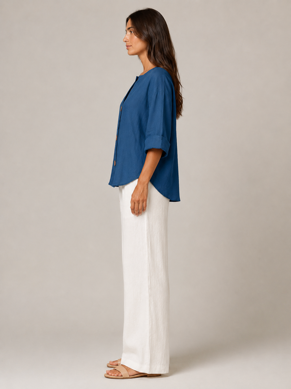 Sévrelle - Dames Blouse Met Split-hals En Grote Knopen