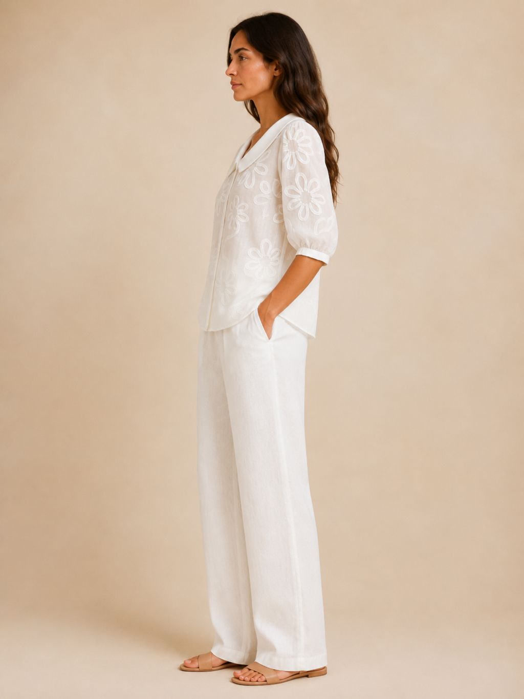 Sorellia - Dames Blouse Met Geborduurde Bloemen En Ronde Kraag