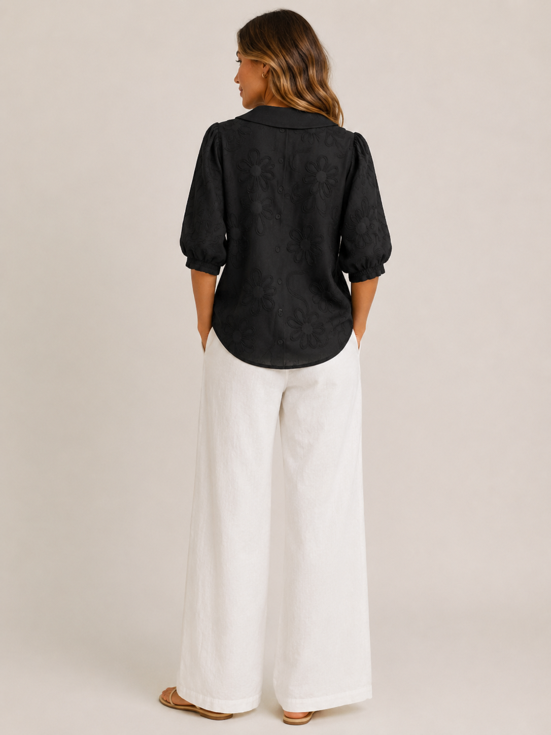 Sorellia - Dames Blouse Met Geborduurde Bloemen En Ronde Kraag