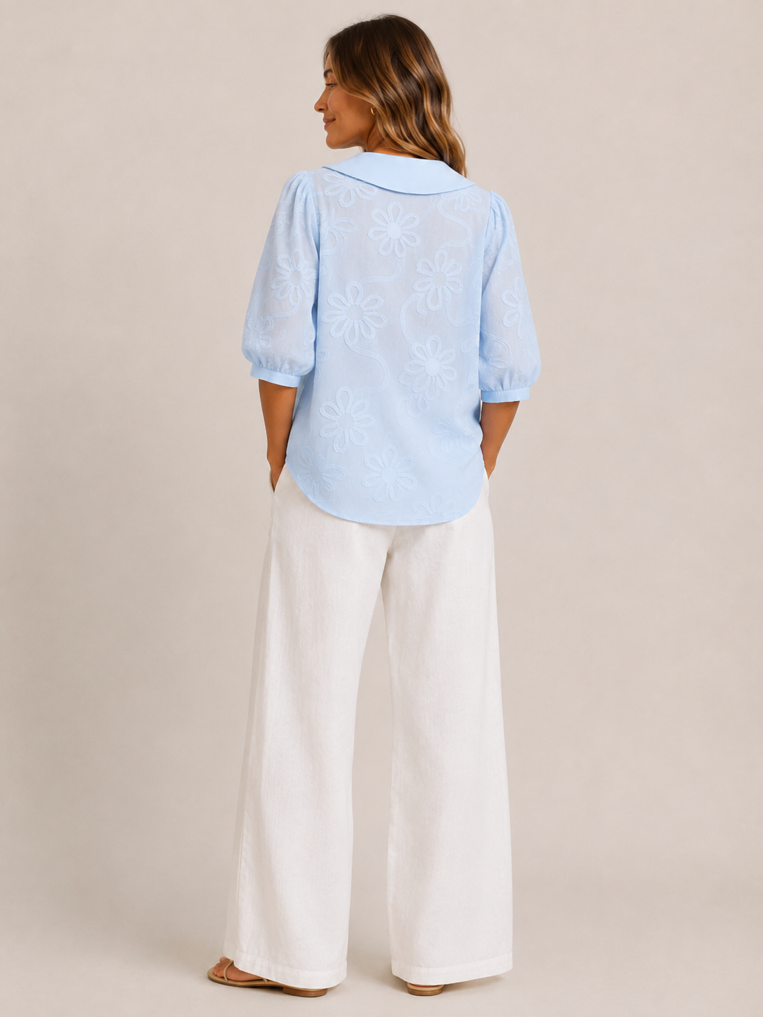 Sorellia - Dames Blouse Met Geborduurde Bloemen En Ronde Kraag