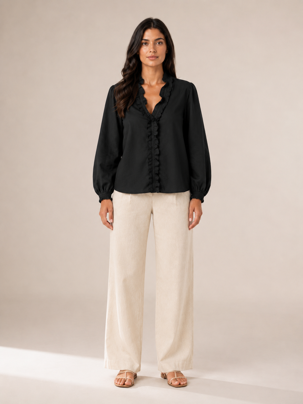 Sovéliane - Dames Blouse Met Ruches Langs De V-hals En Lange Mouwen
