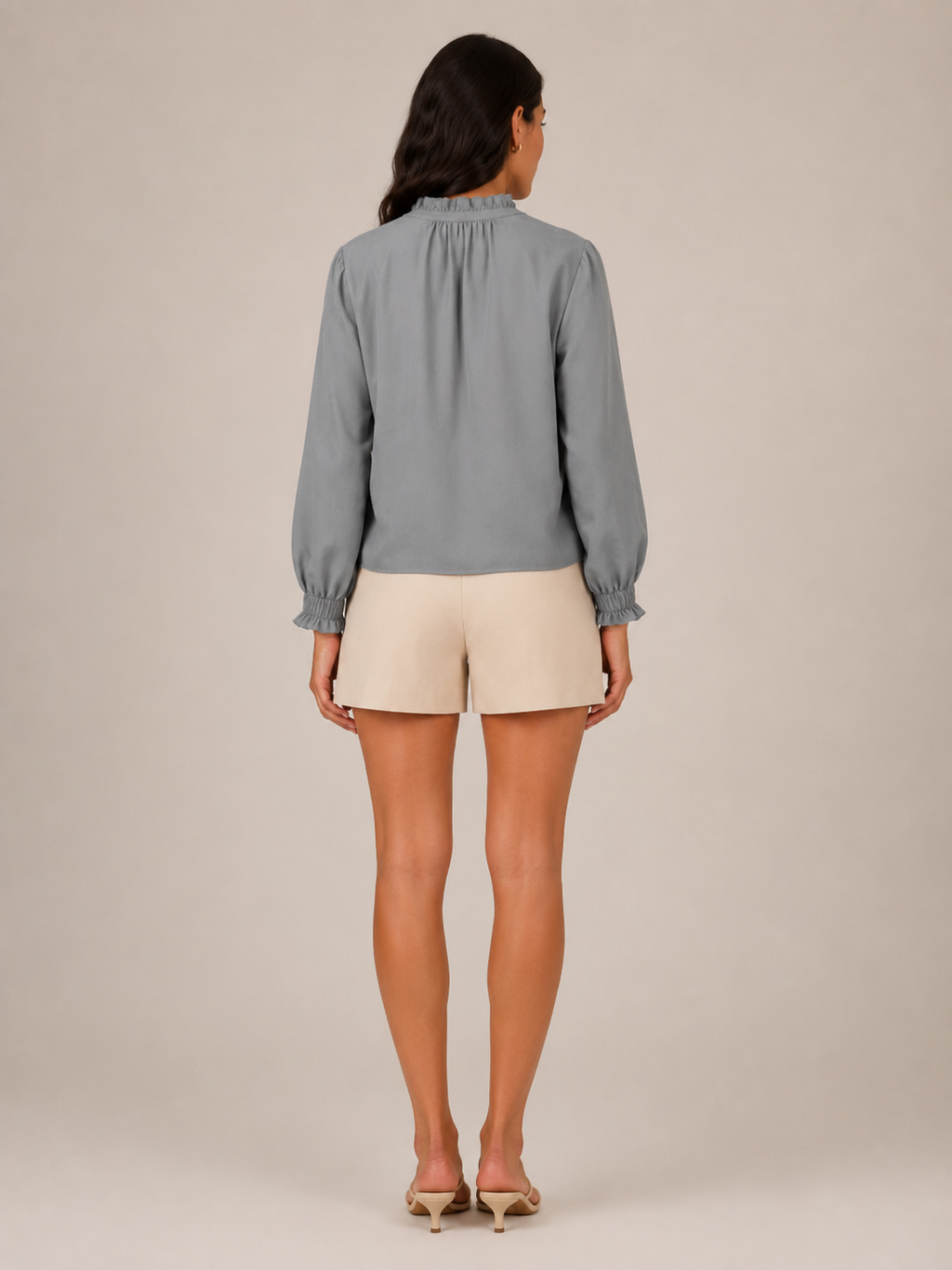 Sovéliane - Dames Blouse Met Ruches Langs De V-hals En Lange Mouwen
