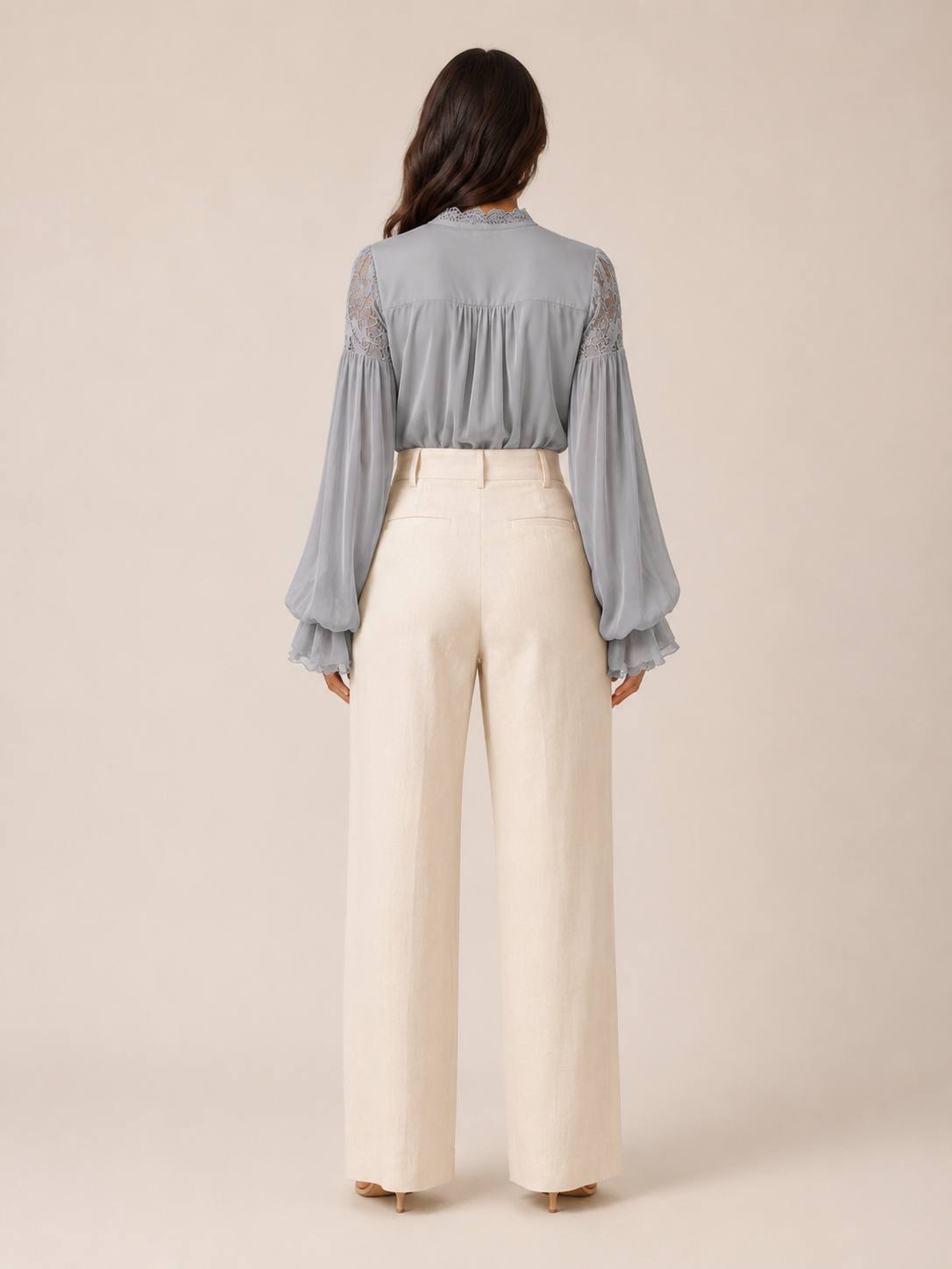 Sélénora - Dames Kanten Blouse Met V-hals En Pofmouwen