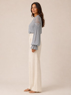 Sélénora - Dames Kanten Blouse Met V-hals En Pofmouwen