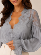 Sélénora - Dames Kanten Blouse Met V-hals En Pofmouwen