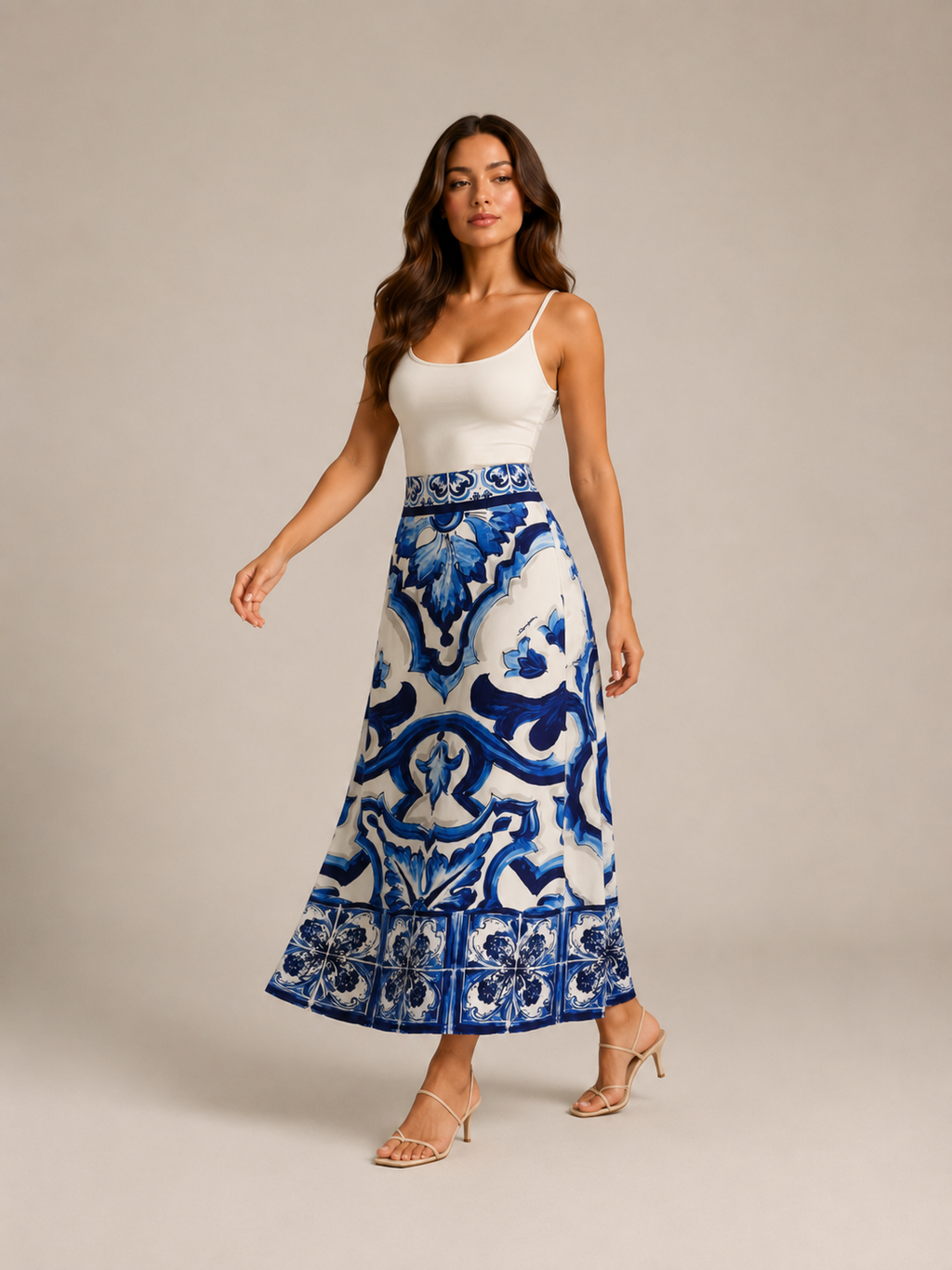 Tessara - Maxi-Rok Met Blauw-Witte Tegelprint
