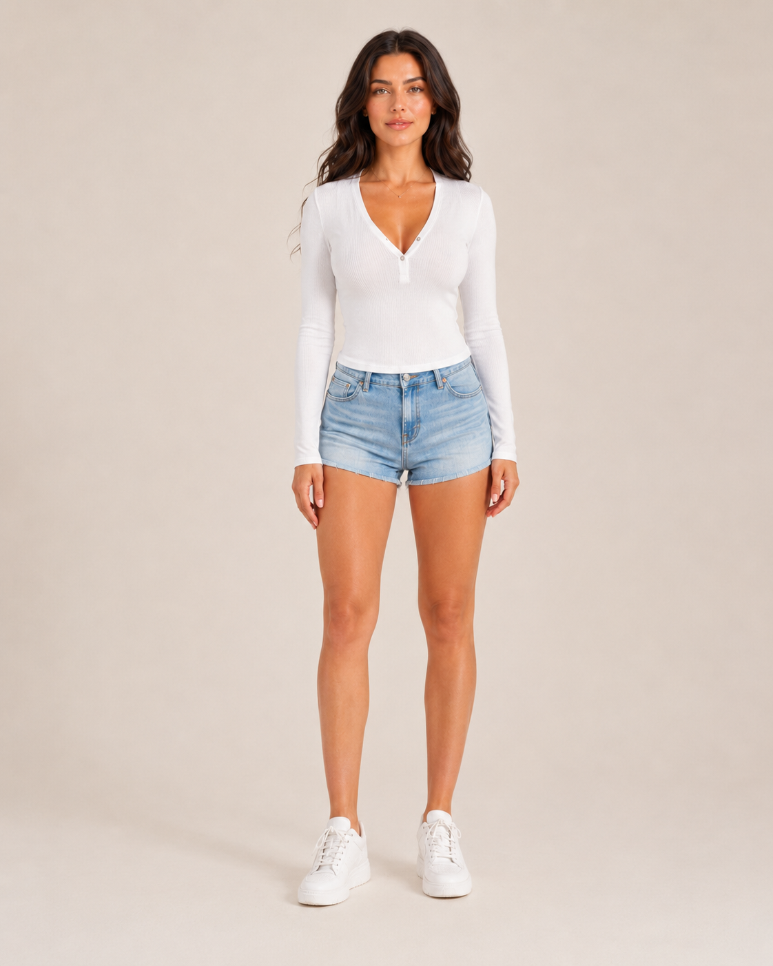 Jelena - Wit Longsleeve Poloshirt Met V-hals En Knoopdetails