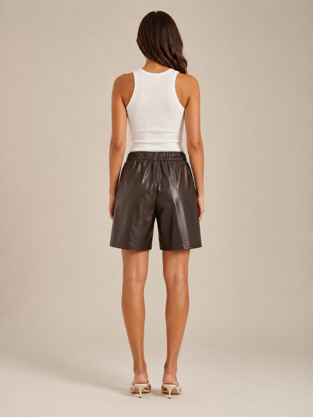 Tazmira - Dames Leren Bermudashort Met Elastische Taille En Steekzakken