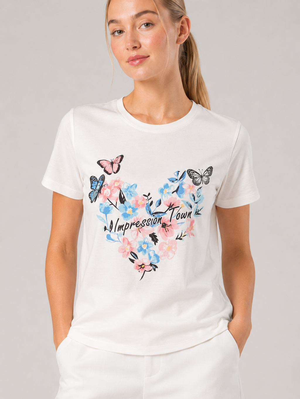Trivessa - Dames Zijden T-Shirt Met Vlinder- En Bloemenprint