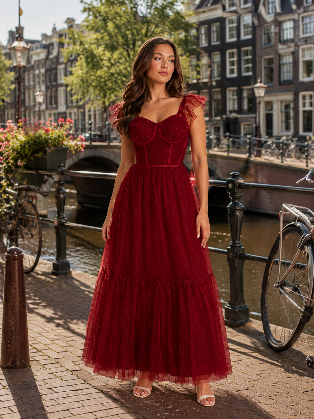Tirabelle - Bordeauxrode Feestjurk Met Corsetdetails En Tule Ruches