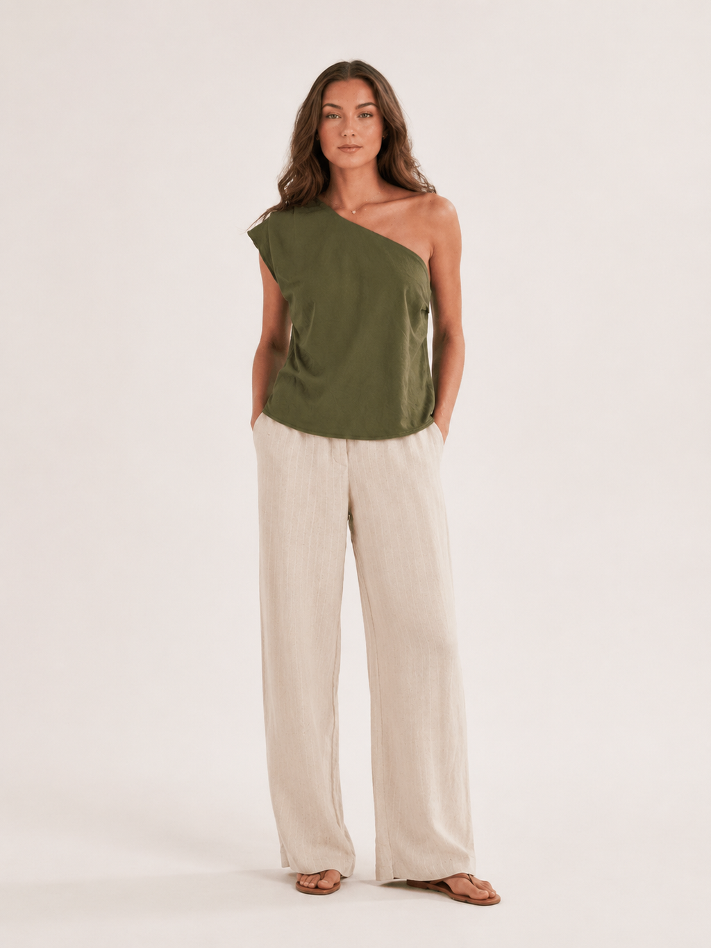 Kylena - Groene Top Met Asymmetrische Halslijn