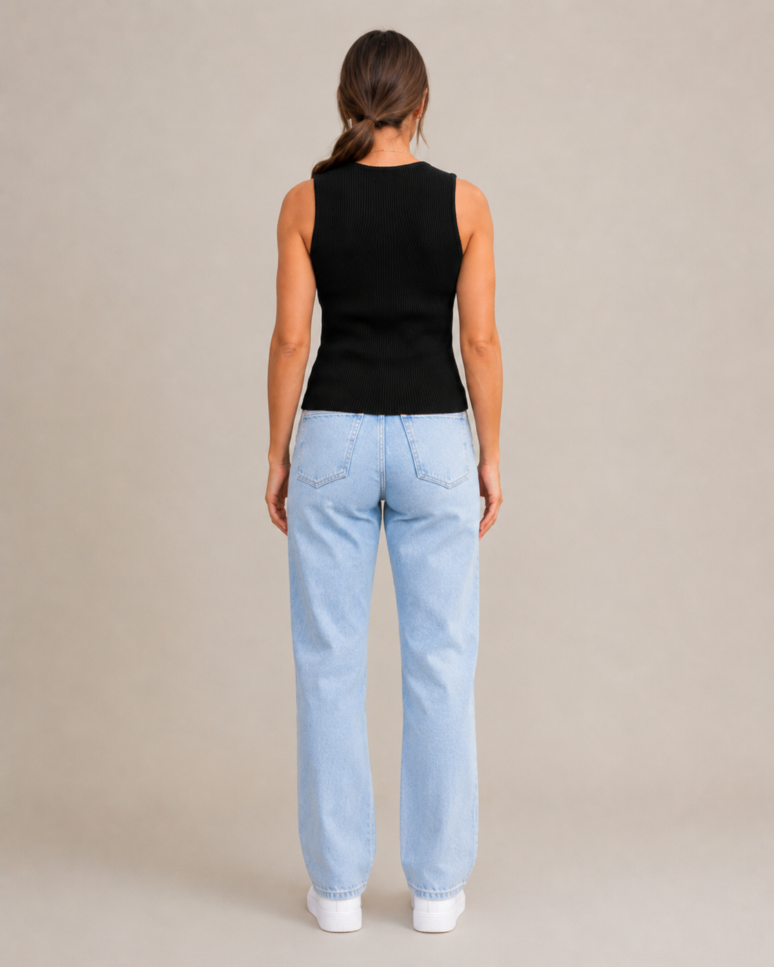 Kavelle - Mouwloze Ribtop Met Ronde Hals