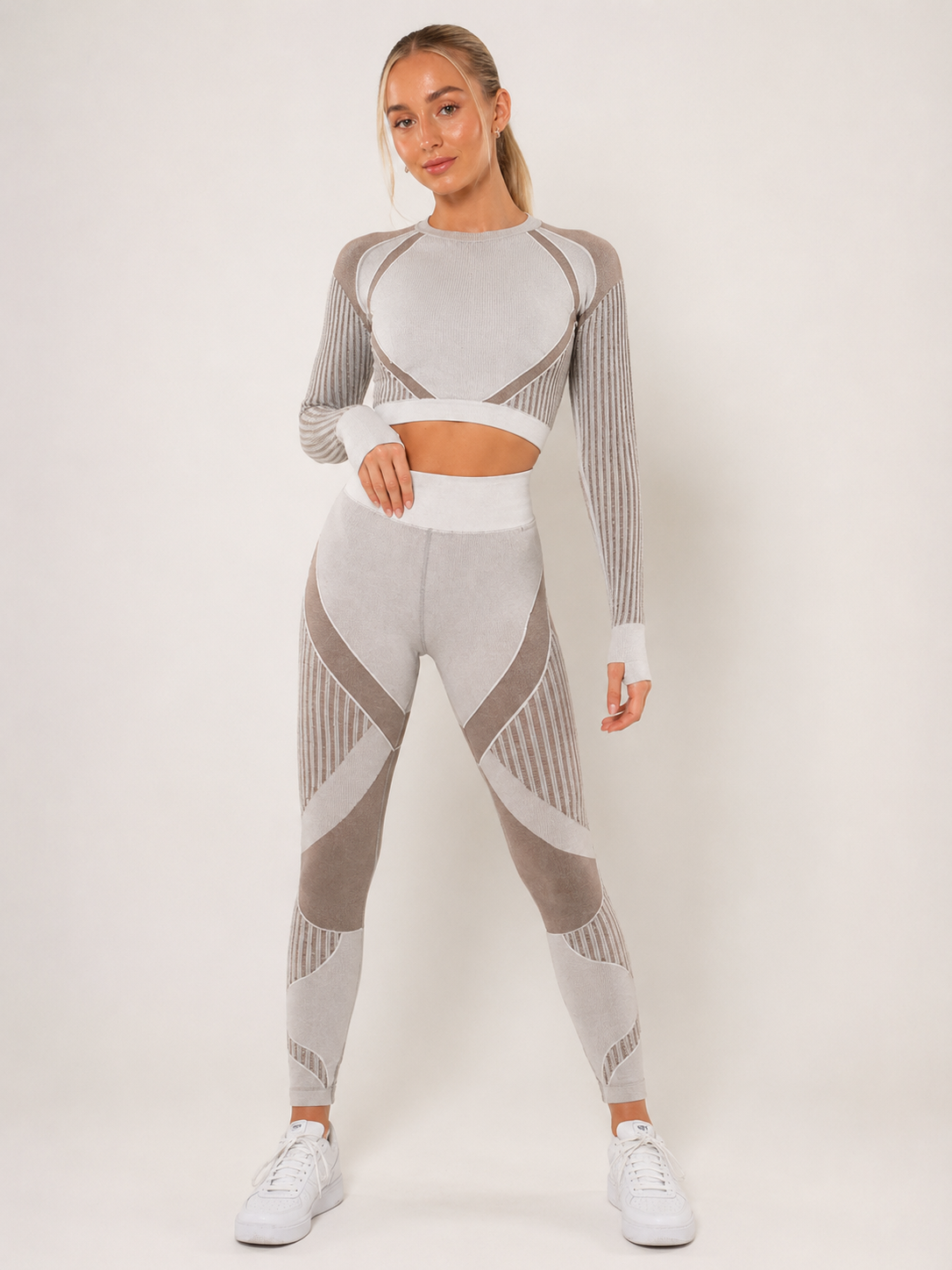 Kylia - Naadloze Sportset Met Legging En Mesh-Details