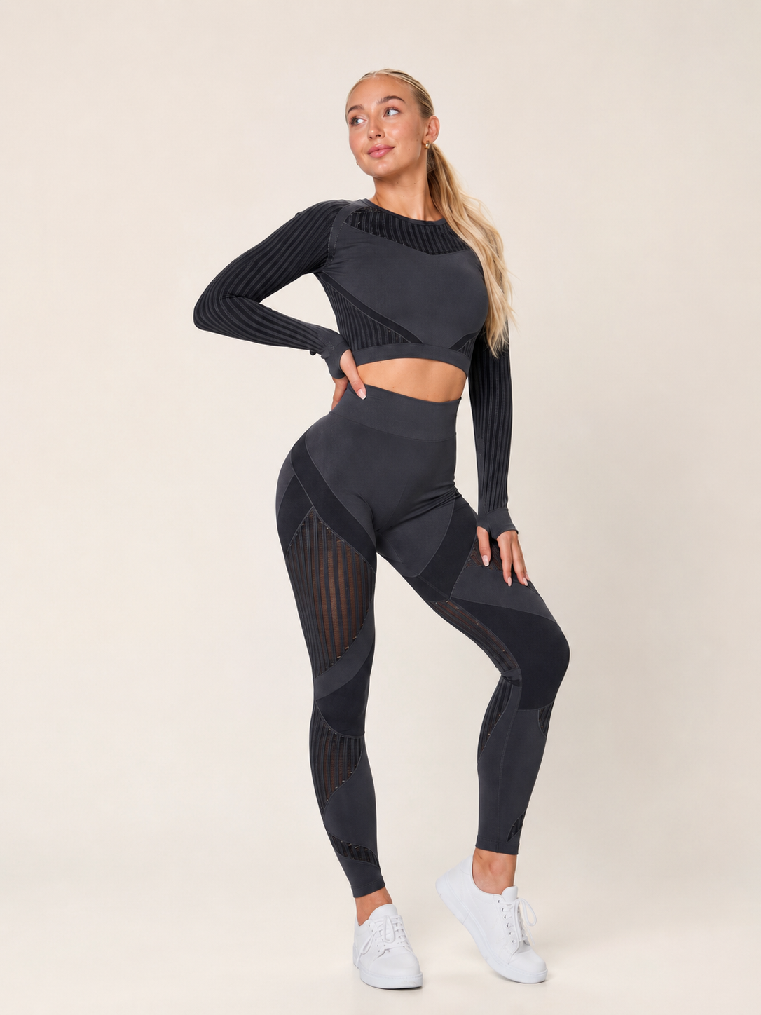 Kylia - Naadloze Sportset Met Legging En Mesh-Details