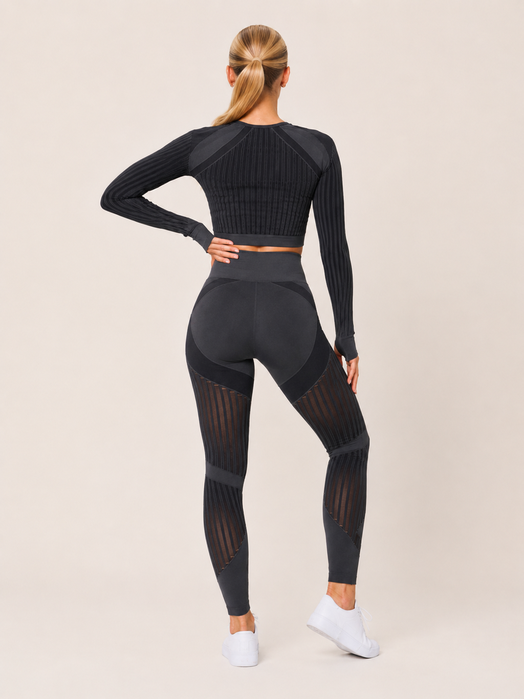 Kylia - Naadloze Sportset Met Legging En Mesh-Details