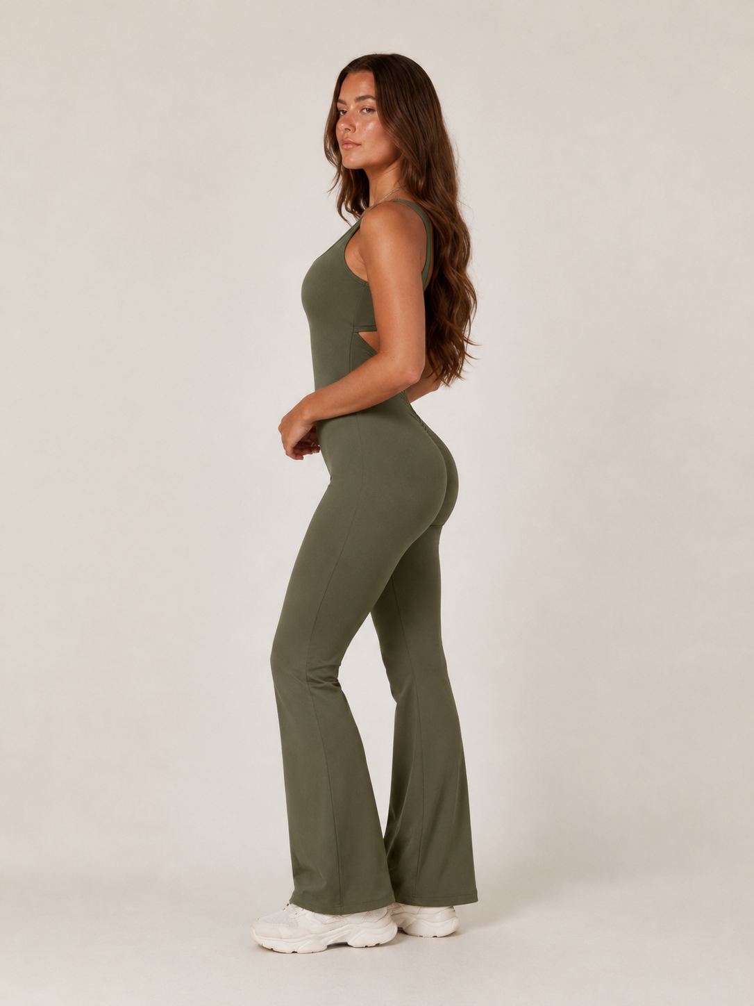 Kessia - Flared Sport Jumpsuit Met Open Rug