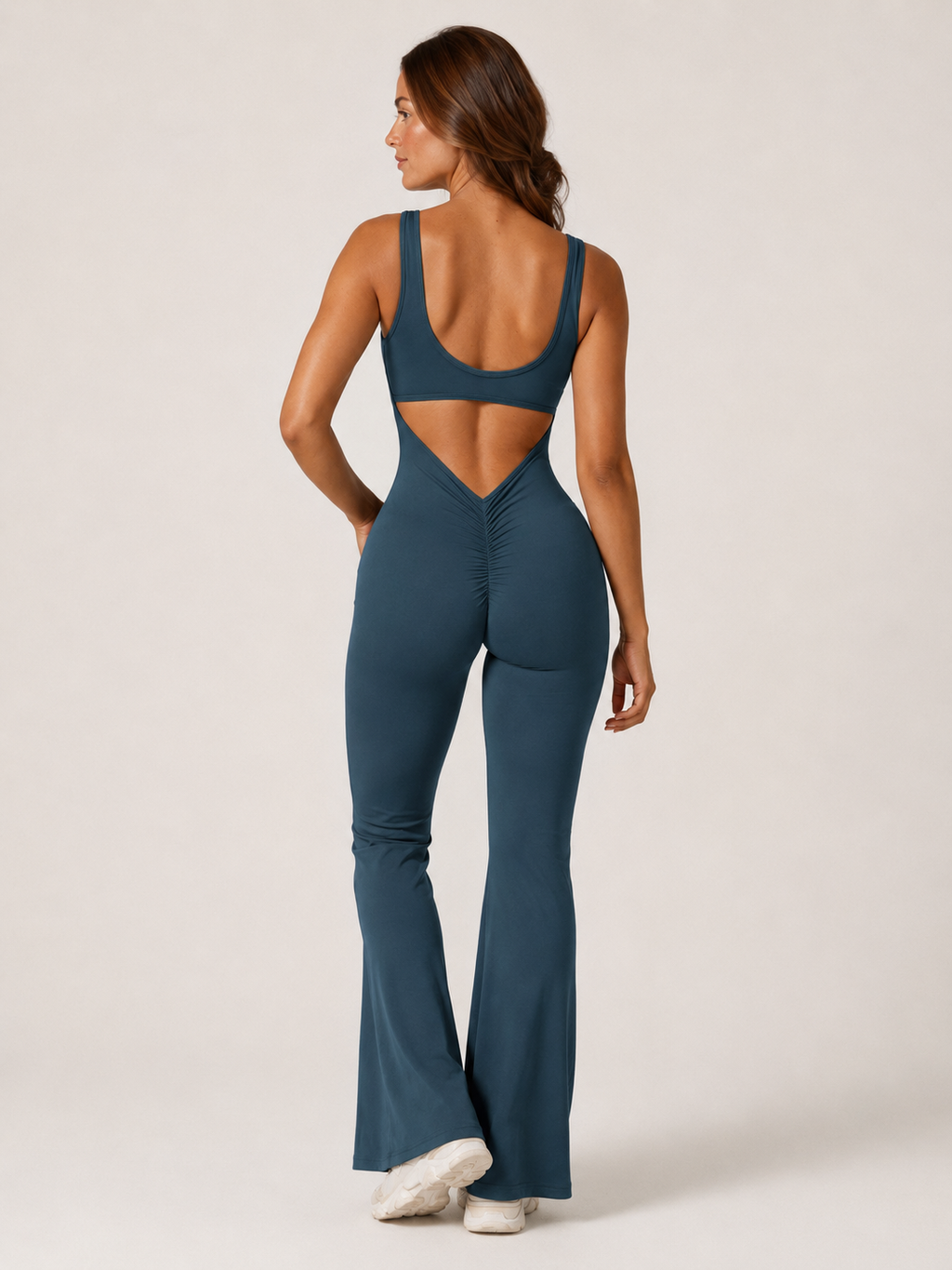 Kessia - Flared Sport Jumpsuit Met Open Rug