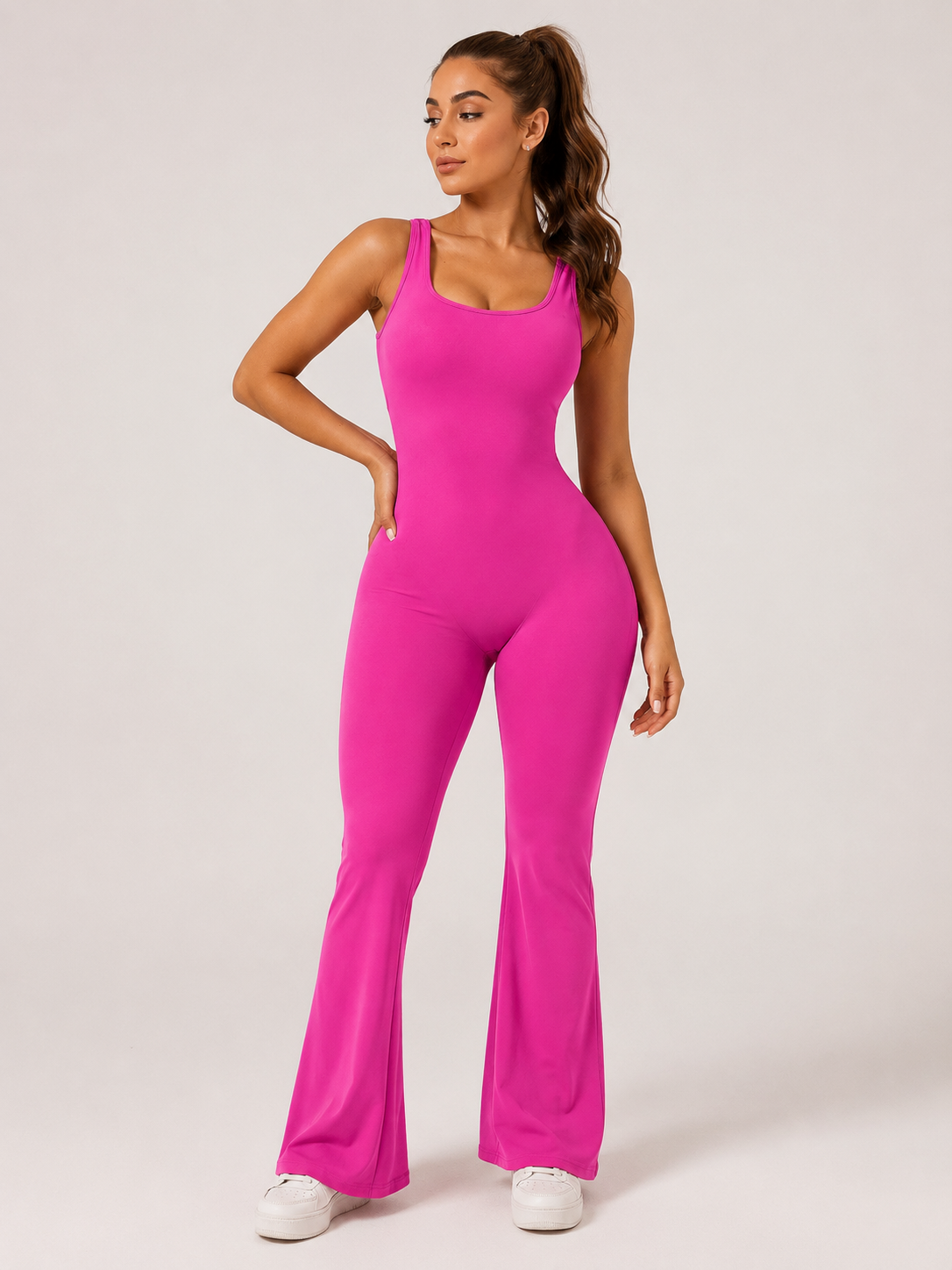 Kessia - Flared Sport Jumpsuit Met Open Rug