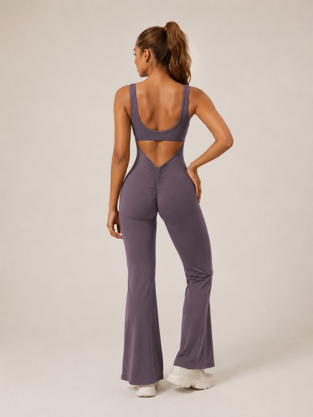 Kessia - Flared Sport Jumpsuit Met Open Rug