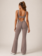 Kessia - Flared Sport Jumpsuit Met Open Rug