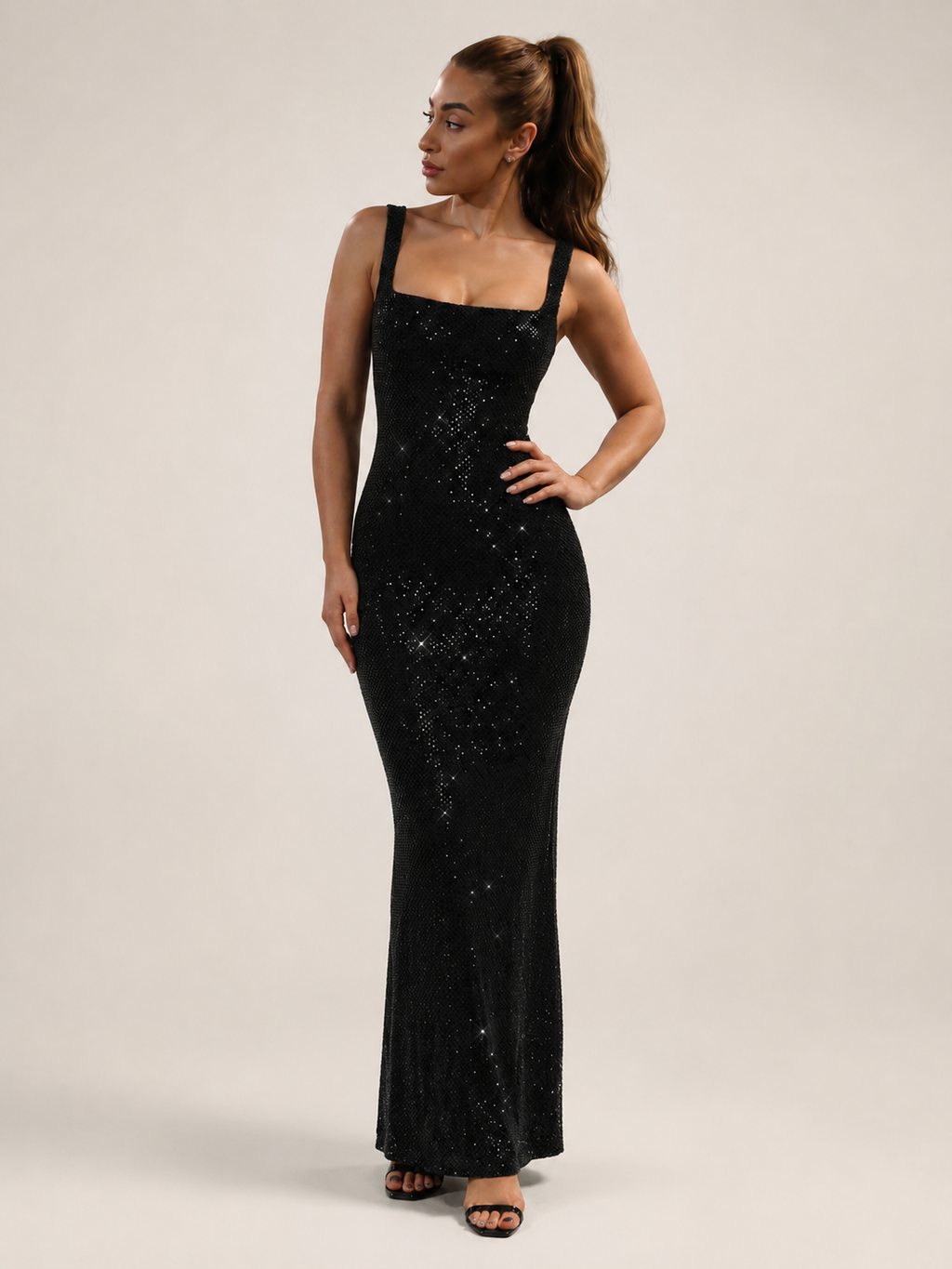 Kyria - Glitter Maxi-jurk Met Open Rug En Vierkante Halslijn