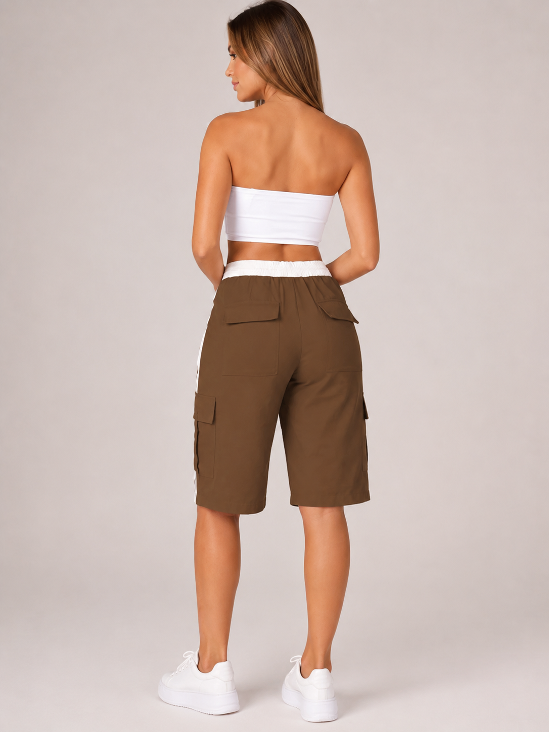 Tanique - Dames Cargobermudashort Met Contrasterende Tailleband En Klepzakken
