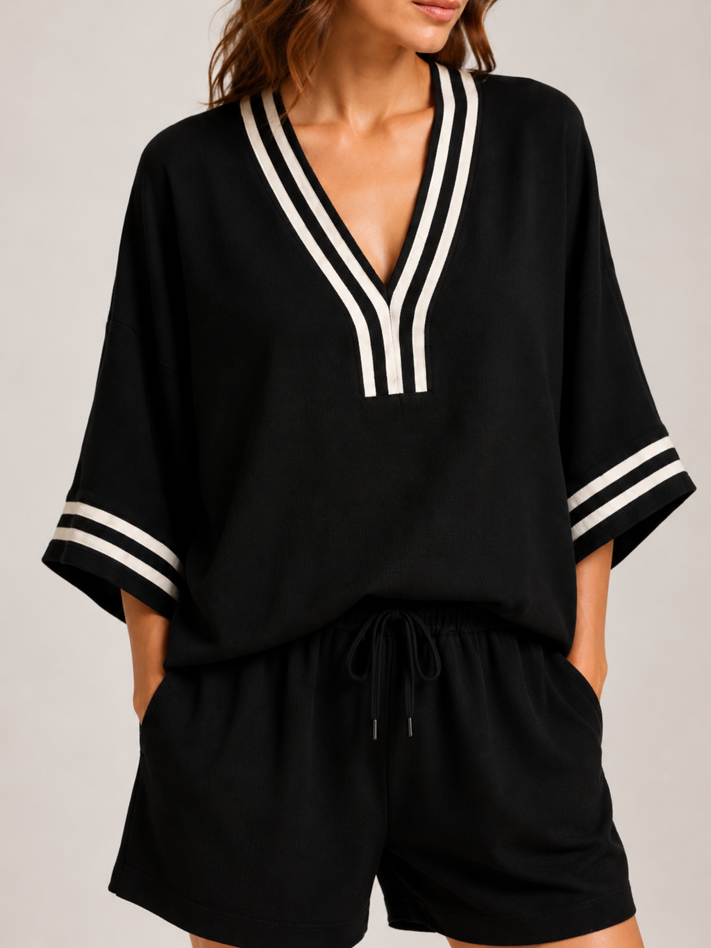 Urselle - Dames Tweedelige Set Met V-Hals En Contrasterende Bies