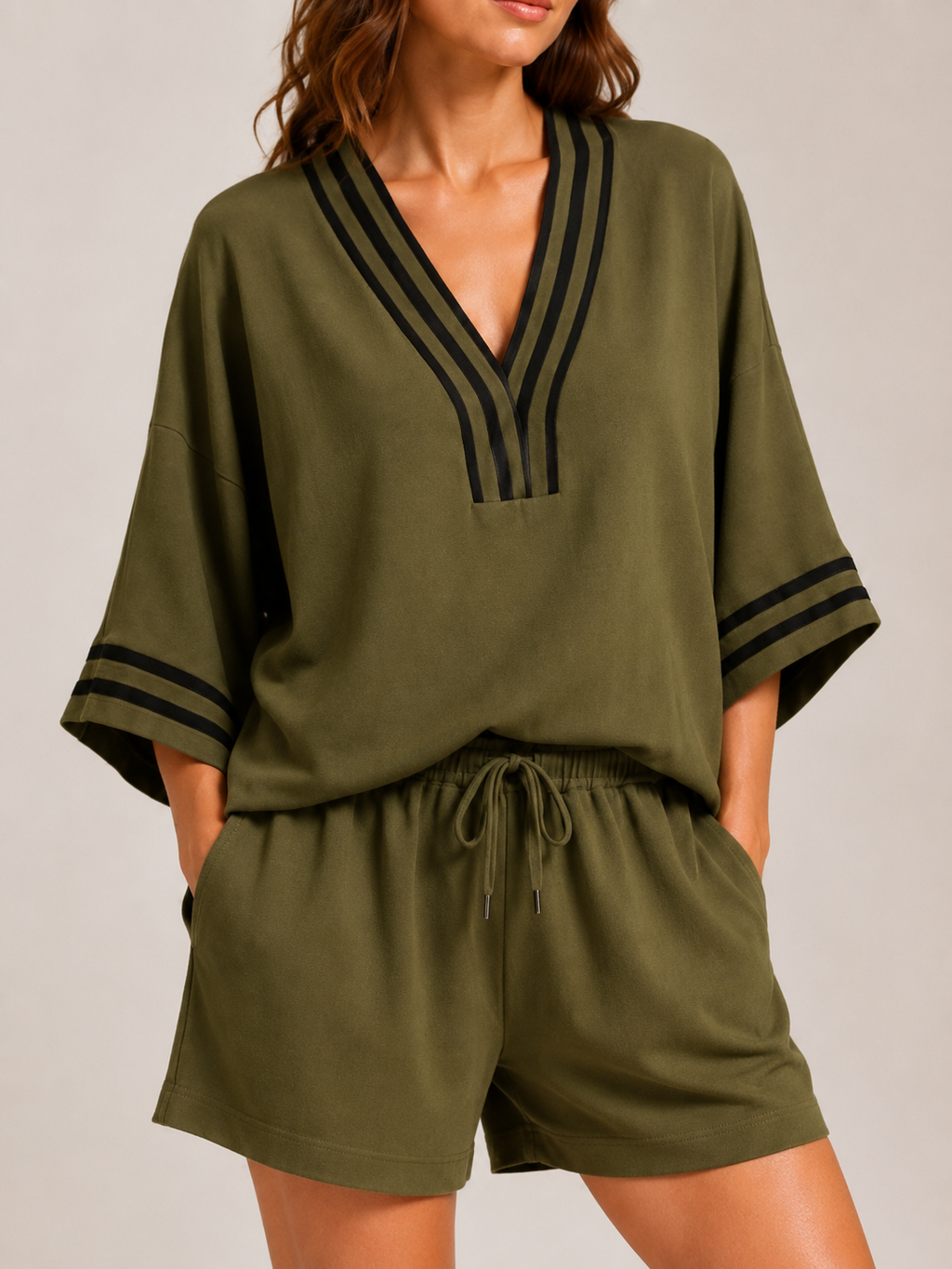 Urselle - Dames Tweedelige Set Met V-Hals En Contrasterende Bies