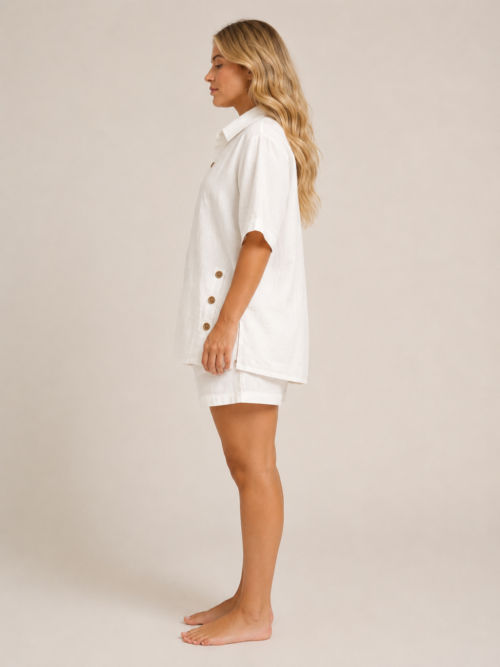 Undine - Dames Tweedelige Set Met Knoopdetails En Wijde Short