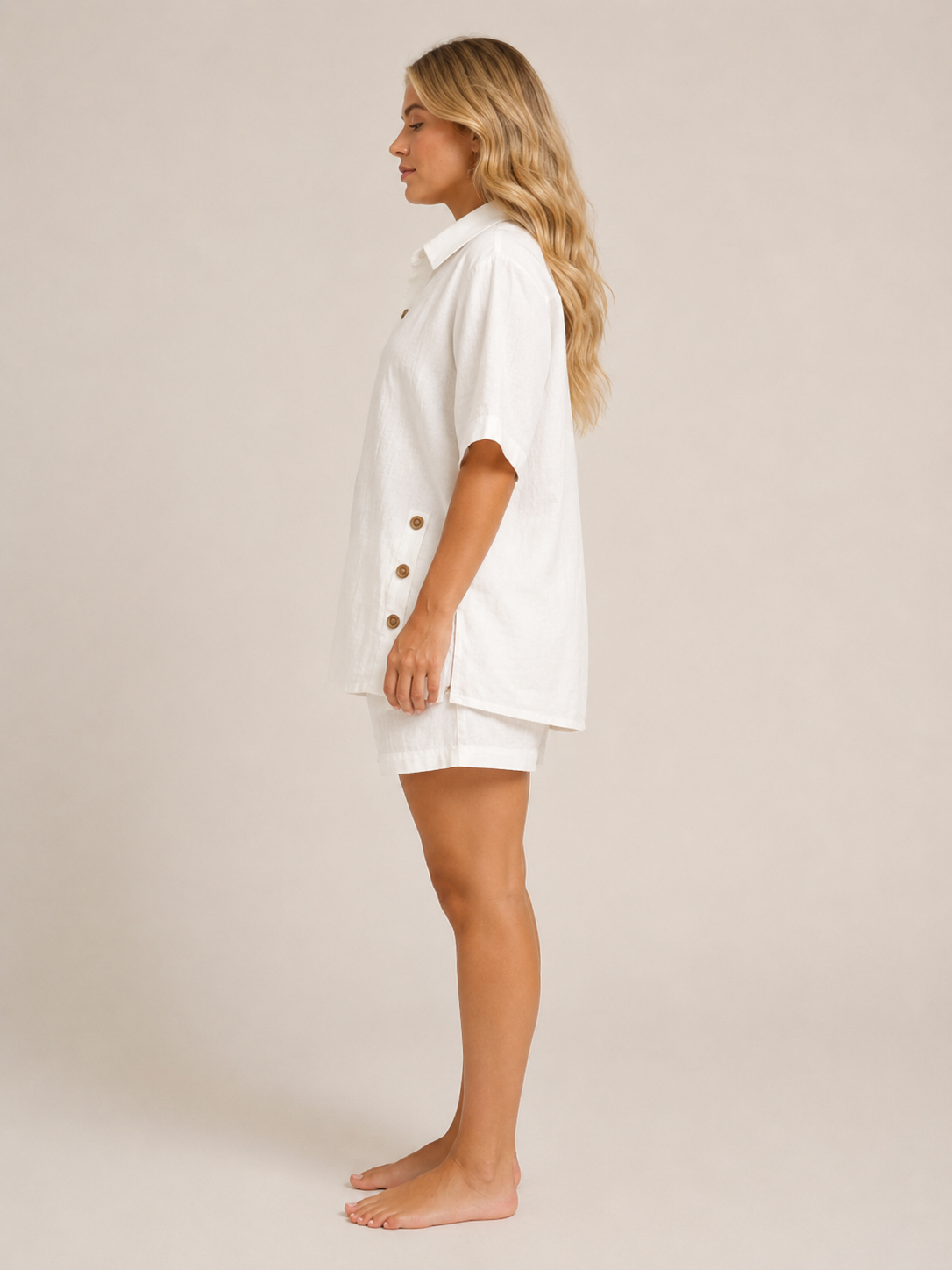 Undine - Dames Tweedelige Set Met Knoopdetails En Wijde Short