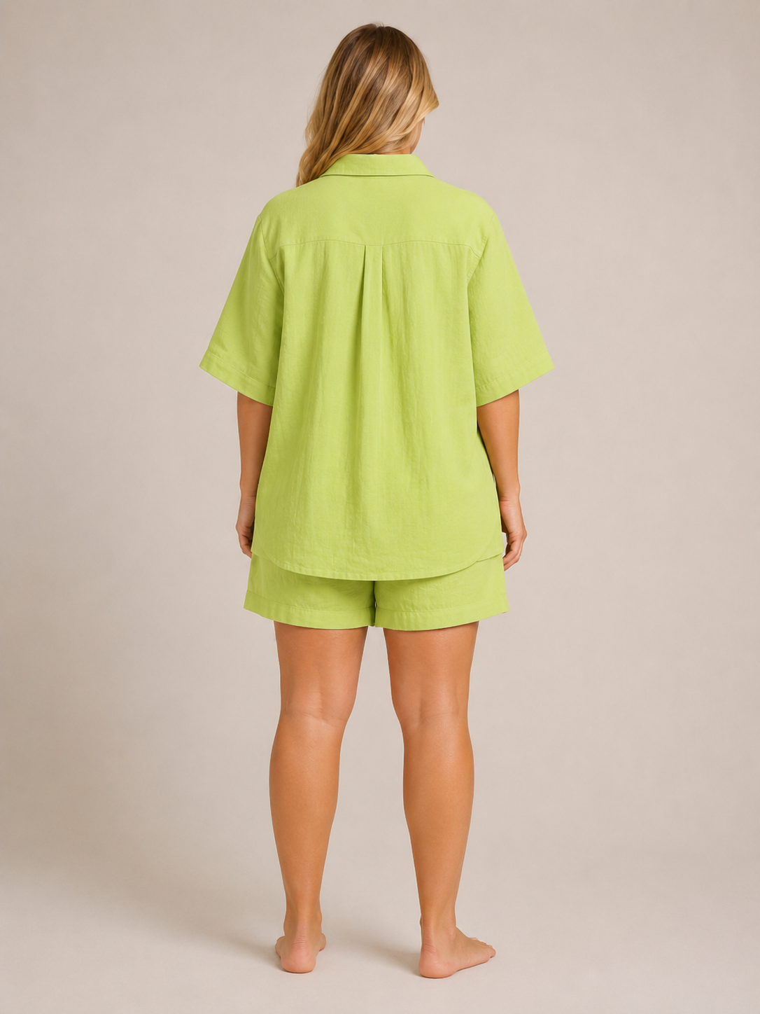 Undine - Dames Tweedelige Set Met Knoopdetails En Wijde Short