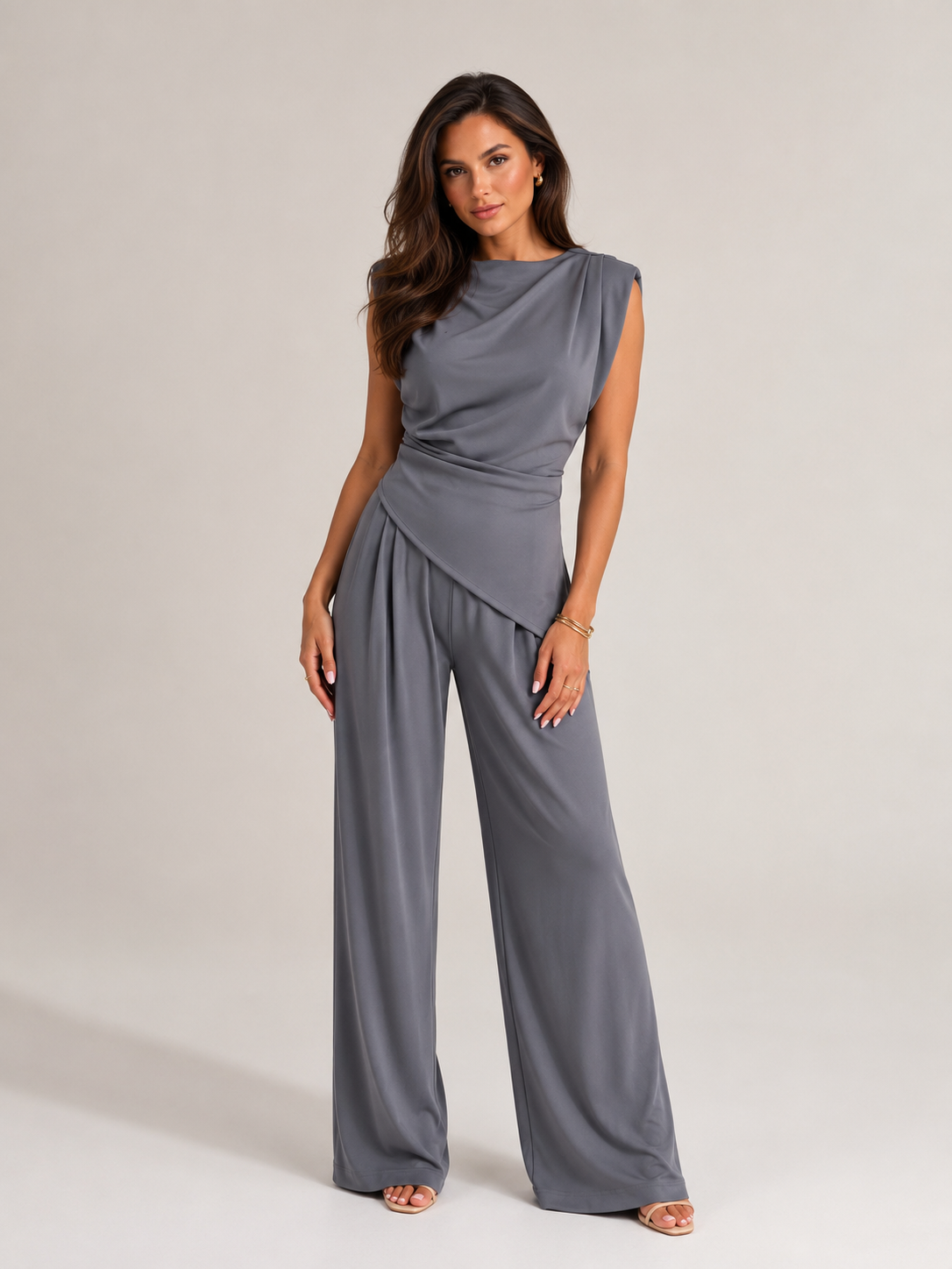 Urenda - Tweedelige damesset met gedrapeerde top en wijde broek