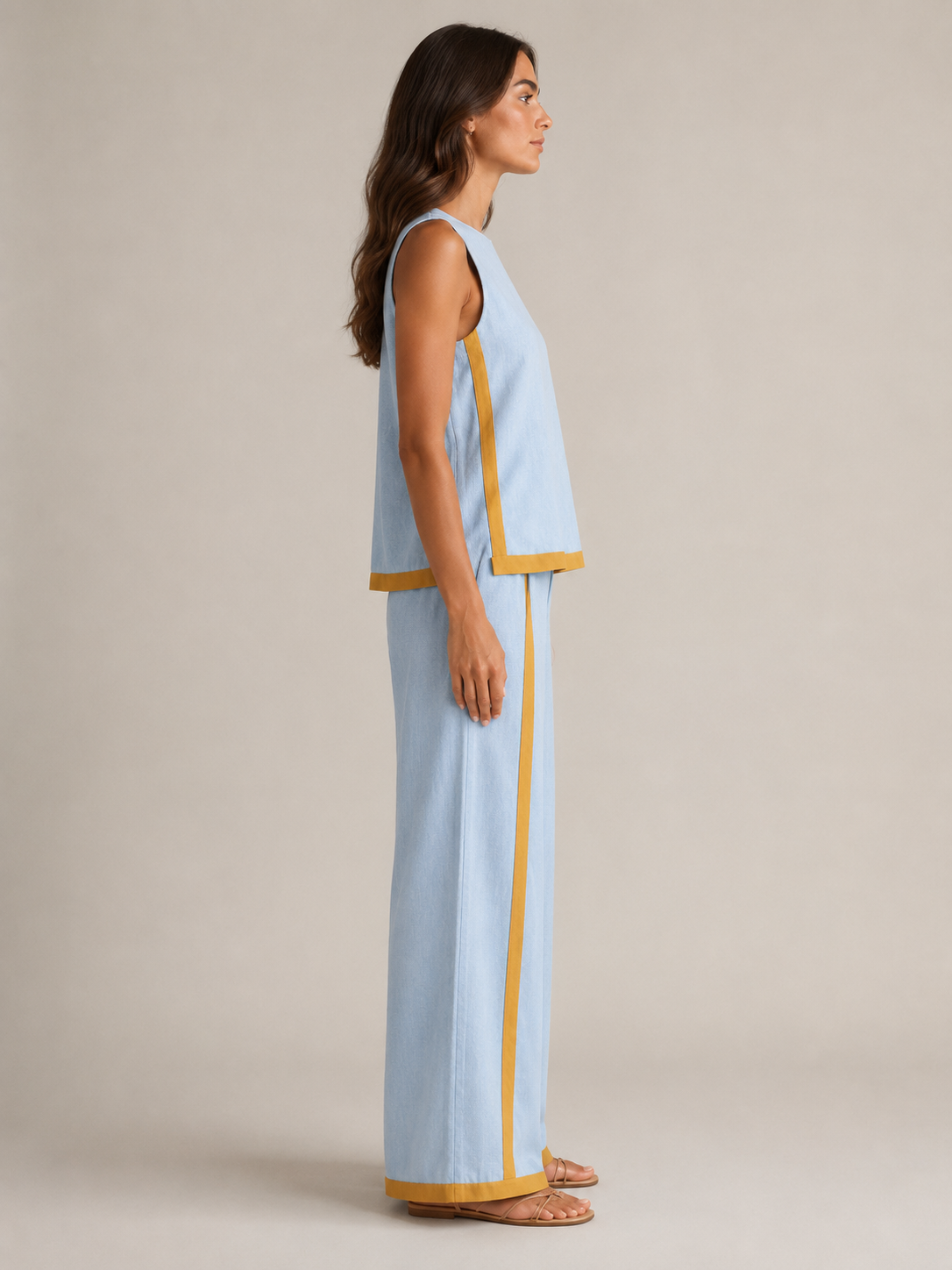Ursina - Dames Tweedelige Set Met Contrasterende Biezen En Wijde Broek