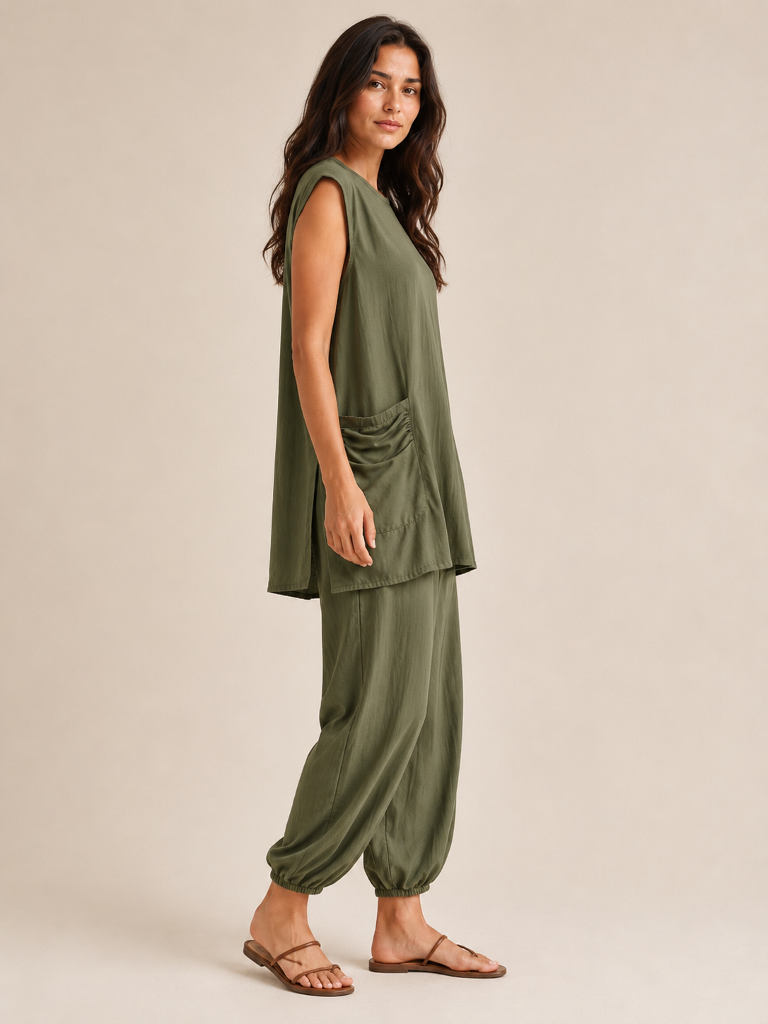 Uchenna - Dames Tweedelige Set Met Asymmetrische Tuniektop En Harembroek
