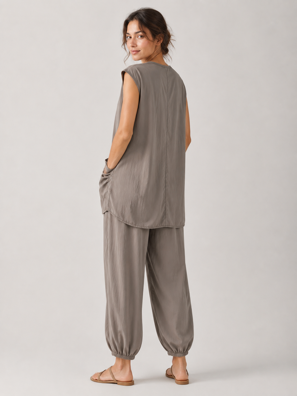 Uchenna - Dames Tweedelige Set Met Asymmetrische Tuniektop En Harembroek